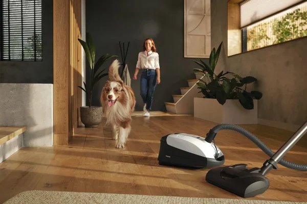 Miele Classic C1 Cat & Dog Powerline - Sbbn0