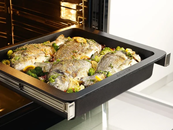 Miele Induction Gourmet Casserole Dish
